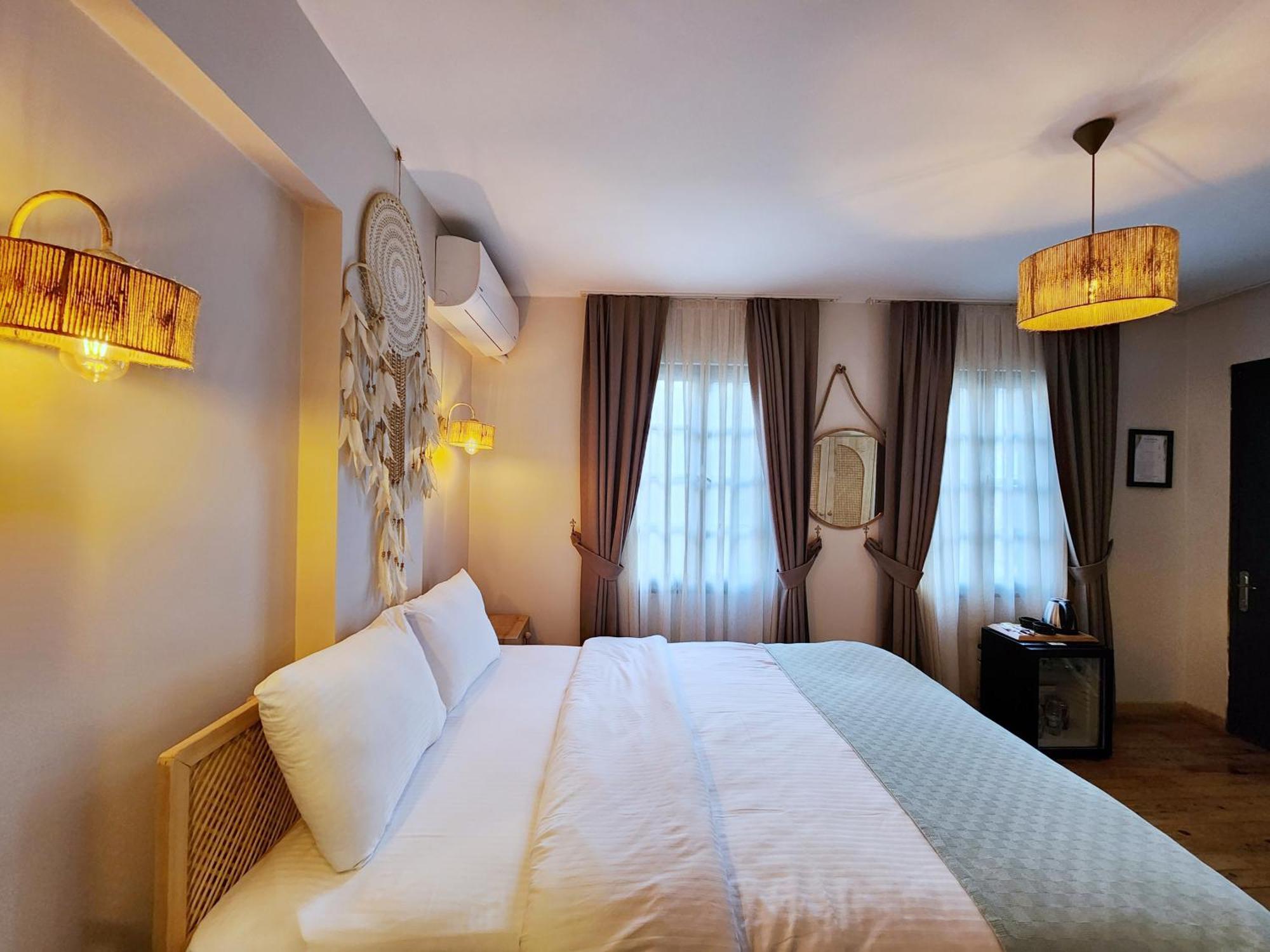 Aya Butik Otel Adalar Exterior foto