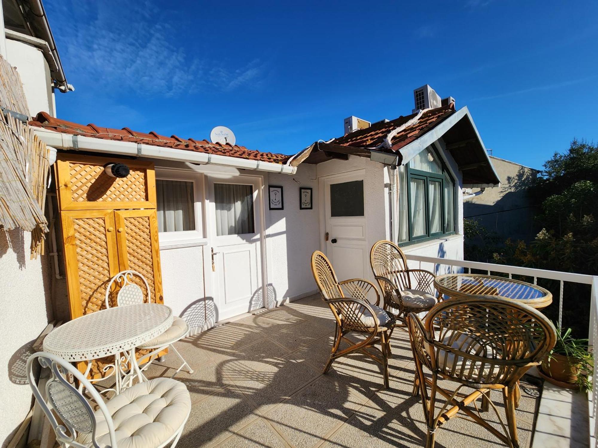 Aya Butik Otel Adalar Exterior foto