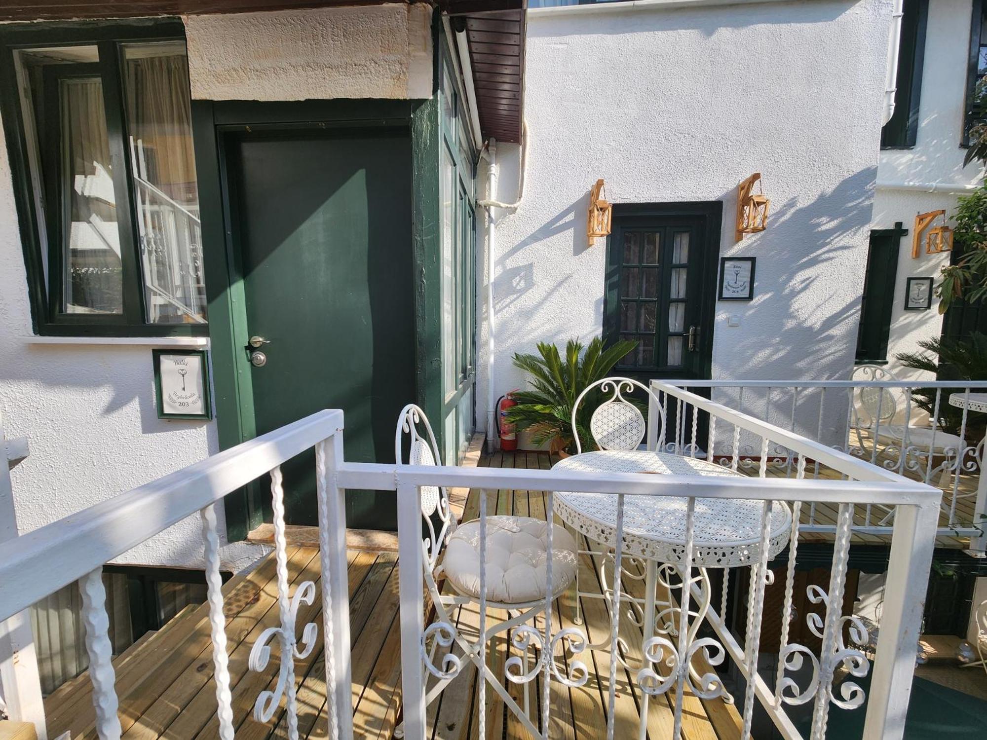 Aya Butik Otel Adalar Exterior foto